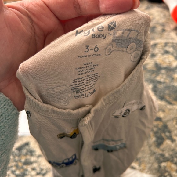 Romper - Picture 2 of 2